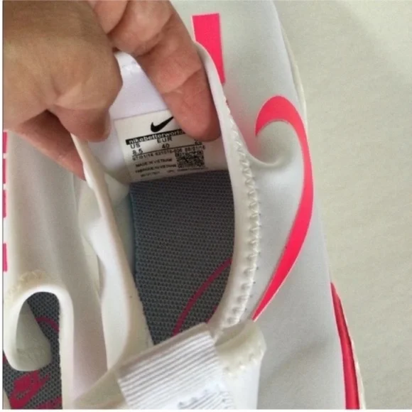 Nike Slip-on Sneakers 8.5 - Picture 8 of 8